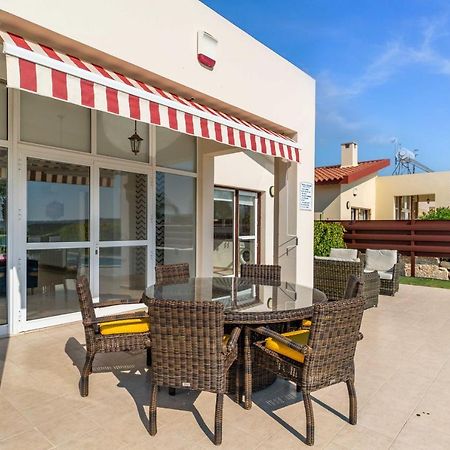 קורל ביי Villa Marina Sunrise By Ezoria Villas מראה חיצוני תמונה