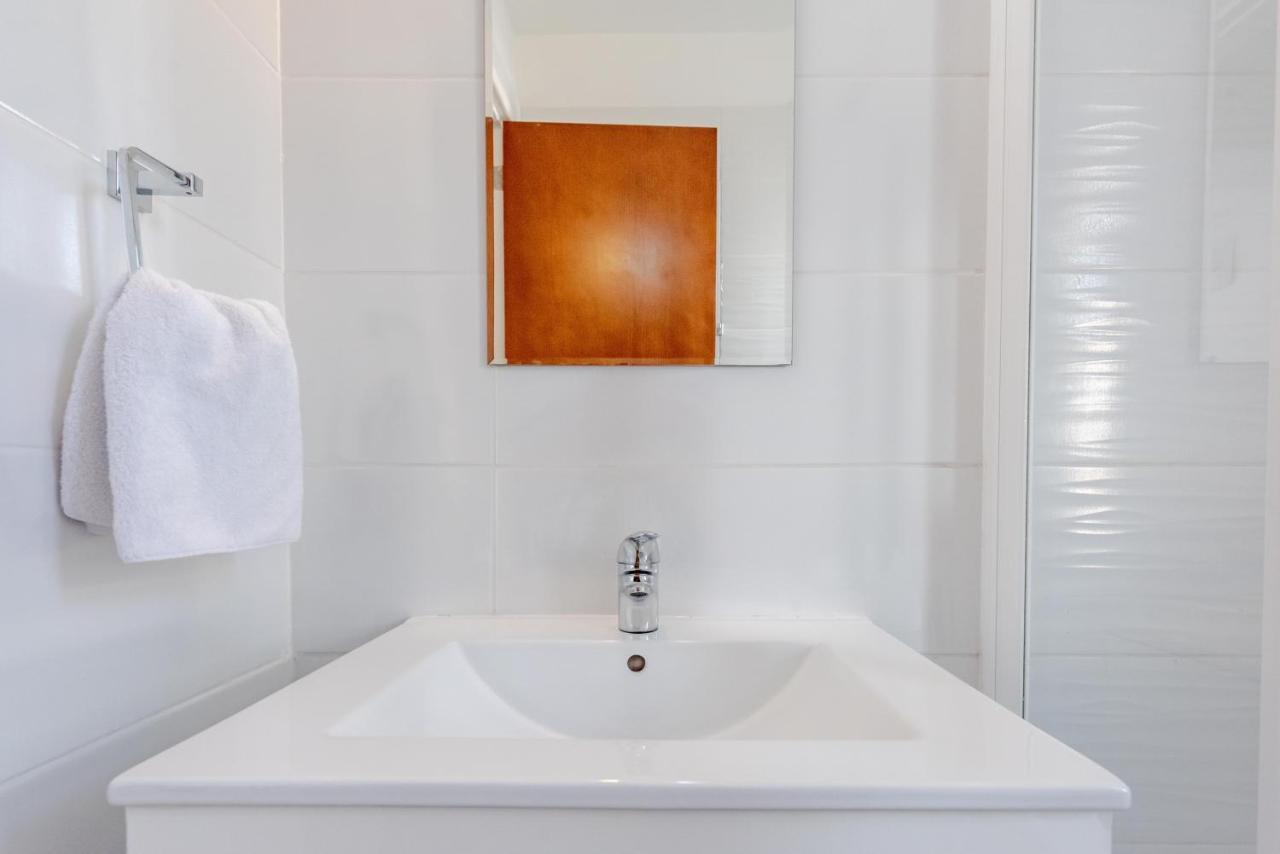 קורל ביי Villa Marina Sunrise By Ezoria Villas מראה חיצוני תמונה