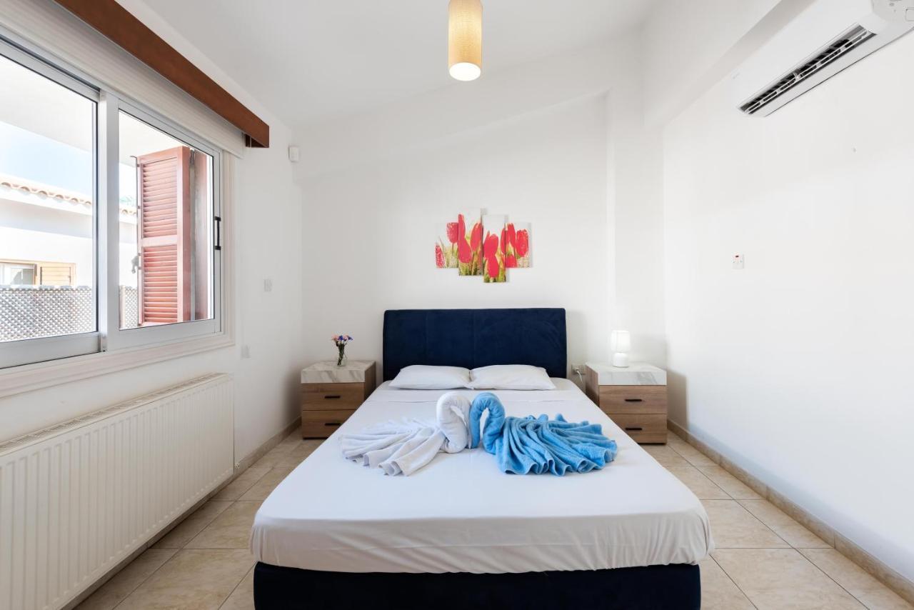 קורל ביי Villa Marina Sunrise By Ezoria Villas מראה חיצוני תמונה
