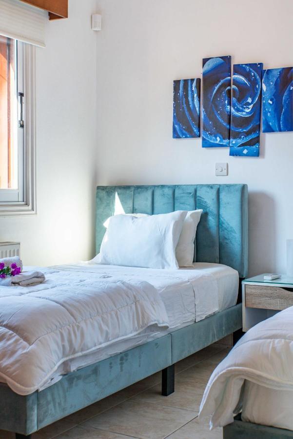 קורל ביי Villa Marina Sunrise By Ezoria Villas מראה חיצוני תמונה